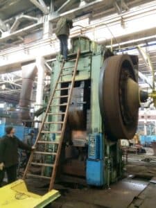 Presse de forgeage à chaud Kurimoto F-1600 - 1600 tonne (Photo 1)