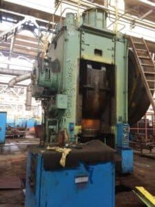 Presse de forgeage à chaud Kurimoto F-1600 - 1600 tonne (Photo 3)