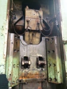 Presse de forgeage à chaud Kurimoto F-1600 - 1600 tonne (Photo 9)