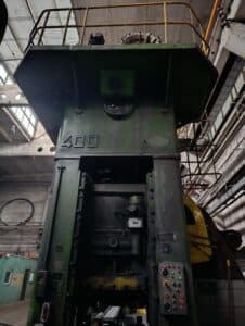 Presse d'ébavurage TMP Voronezh KA2536 - 400 tonne ID: 76207