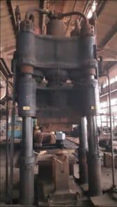 Presse de forgeage en matrice ouverte Dnepropress P152 - 800 tonne (Photo 4)