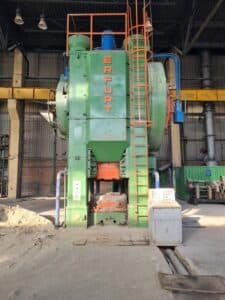 Presse de forgeage à chaud Erfurt PKXW 2500.1 - 2500 tonne (Photo 5)