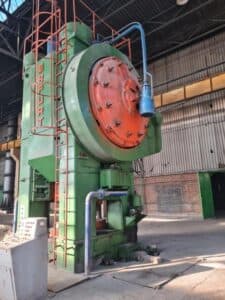 Presse de forgeage à chaud Erfurt PKXW 2500.1 - 2500 tonne (Photo 7)