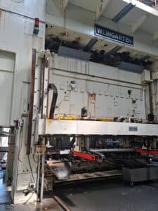 Presse d'estampage Weingarten D6-2500T-3D TR - 2500 tonne (Photo 2)