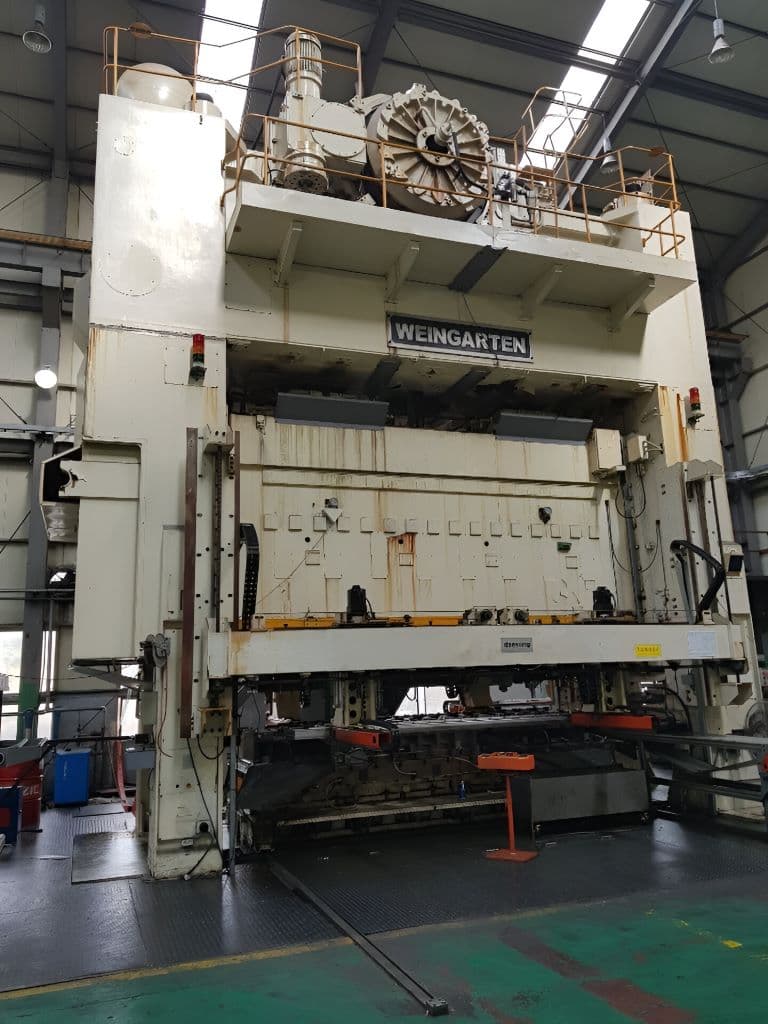 Presse d'estampage Weingarten D6-2500T-3D TR - 2500 tonne
