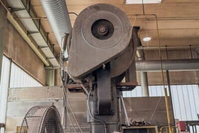 Presse à vis Berrenberg RSPe 230/300 - 300 tonne (Photo 1)