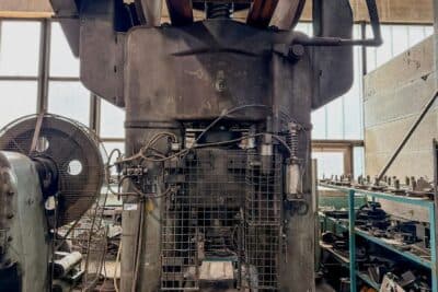 Presse à vis Berrenberg RSPe 230/300 - 300 tonne (Photo 3)