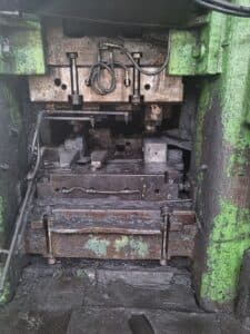 Presse de forgeage à chaud Lamberton 2000 MT - 2000 tonne (Photo 4)