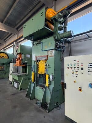 Presse à vis Gamei PHG 200/315 - 315 tonne ID: 76259