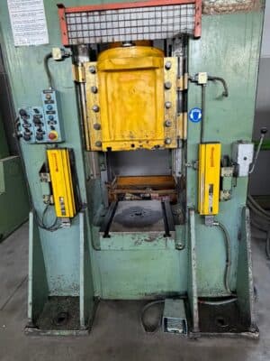 Presse à vis Gamei PHG 200/315 - 315 tonne (Photo 3)