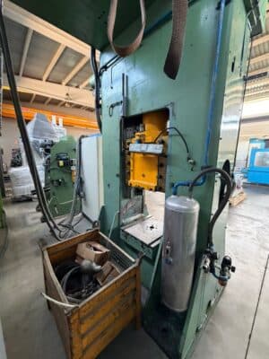 Presse à vis Gamei PHG 200/315 - 315 tonne (Photo 5)