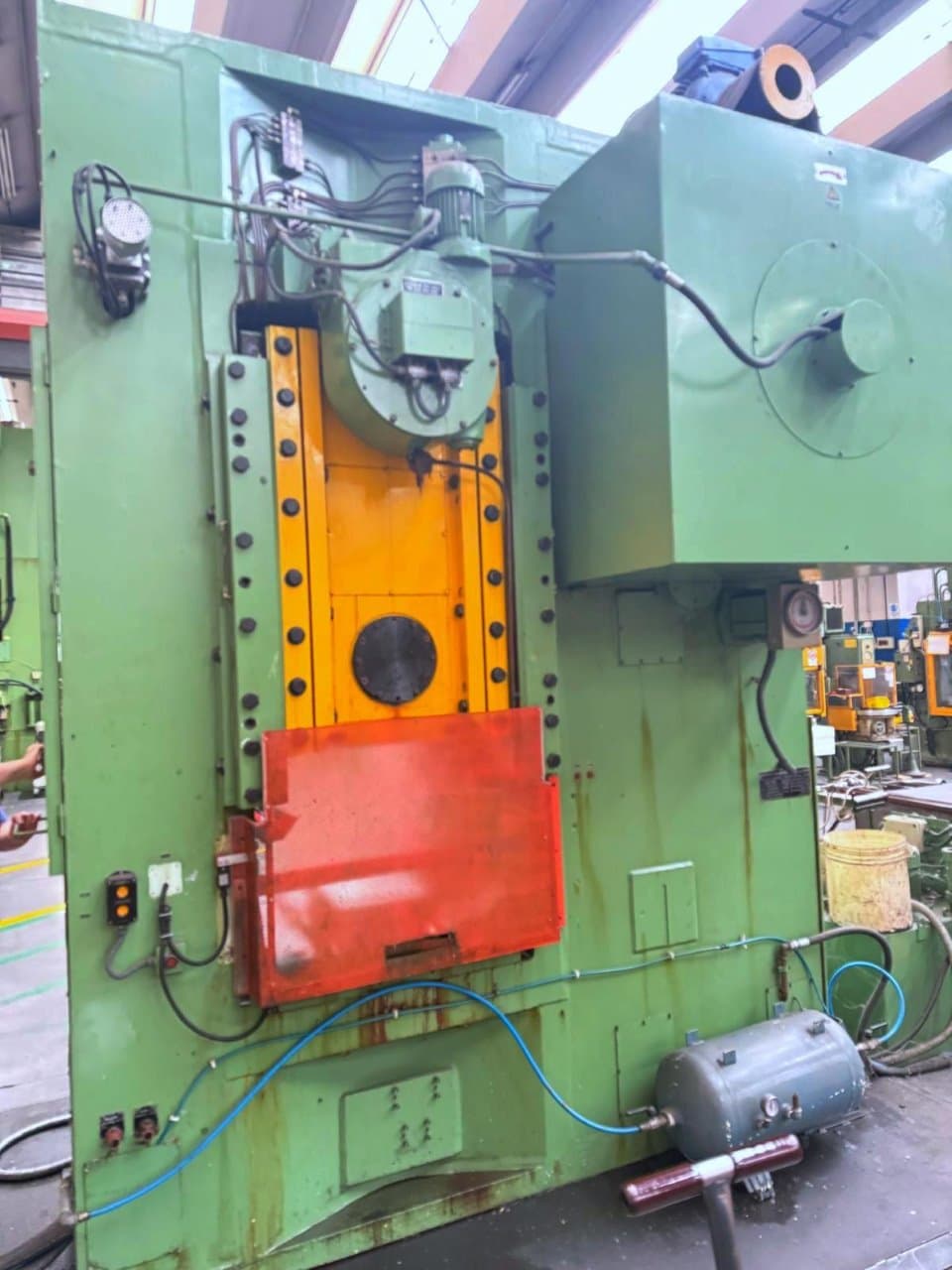 Presse à genouillère Barnaul KB8340 B - 1000 tonne