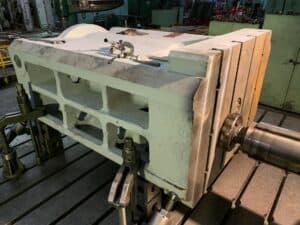Presse d'ébavurage TMP Voronezh K9540 - 1000 tonne (Photo 3)