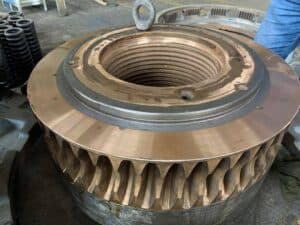Presse d'ébavurage TMP Voronezh K9540 - 1000 tonne (Photo 20)