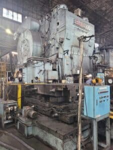 Presse de forgeage à chaud Eumuco KSP 500 - 5000 tonne (Photo 8)