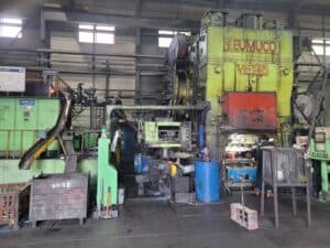 Presse de forgeage à chaud Eumuco KP 3150 - 3150 tonne (Photo 4)