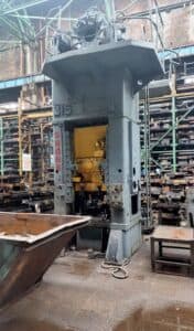 Presse d'ébavurage TMP Voronezh K2535 - 315 tonne ID: 75605