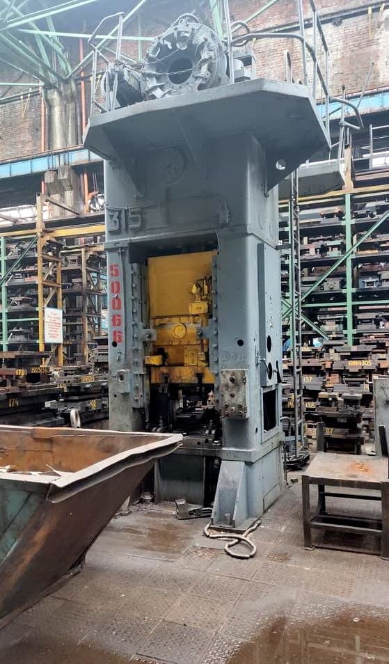 Presse d'ébavurage TMP Voronezh K2535 - 315 tonne
