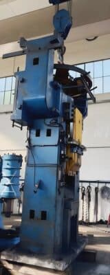 Presse à vis Hasenclever FPRN 250 - 630 tonne (Photo 2)