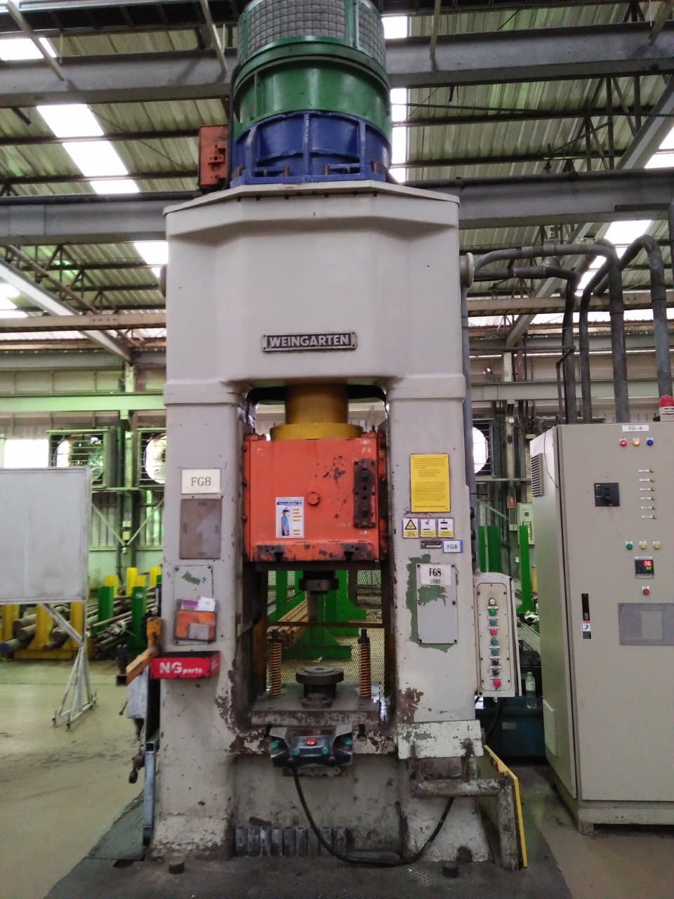 Presse à vis Weingarten PS 225 - 800 tonne