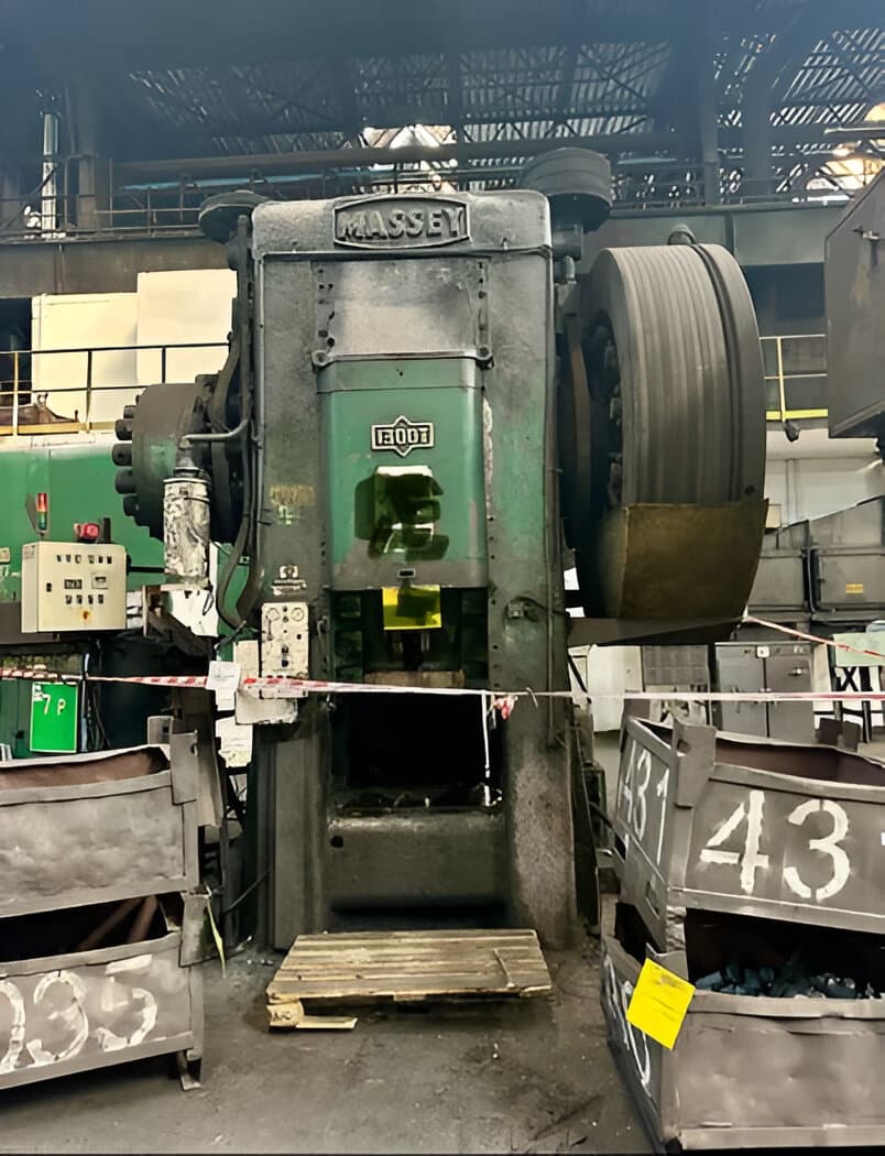 Presse de forgeage à chaud Massey 1300 - 1300 tonne