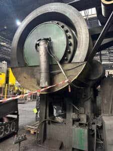 Presse de forgeage à chaud Massey 1300 - 1300 tonne (Photo 5)