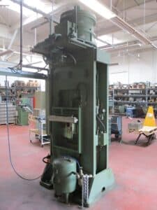 Presse à vis Weingarten PA 140 - 320 tonne (Photo 6)