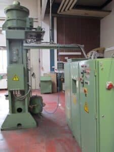 Presse à vis Weingarten PA 140 - 320 tonne (Photo 4)