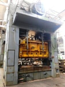 Presse d'estampage Ravne DE 250 - 250 tonne (Photo 2)