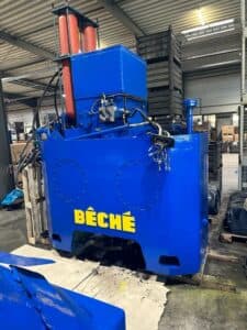 Marteau de forgeage hydraulique Beche KGH 4 - 40 kJ (Photo 2)