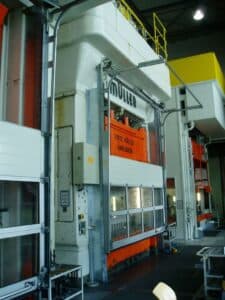 Presse hydraulique Muller ZE 630-32.3.1 - 630 tonne (Photo 1)