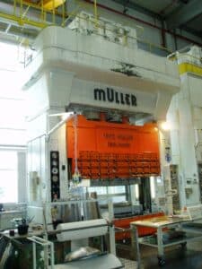 Presse hydraulique Muller ZE 630-32.3.1 - 630 tonne ID: 75873