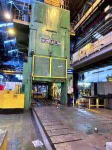 Presse d'estampage Muller Weingarten VK 1250.45.76 - 1250 tonne (Photo 4)