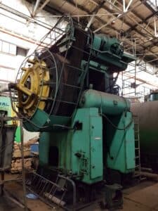 Presse de forgeage à chaud TMP Voronezh KB8542 - 1600 tonne (Photo 3)