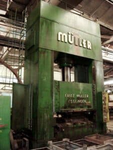 Presse hydraulique Muller ZE 600 - 600 tonne (Photo 5)