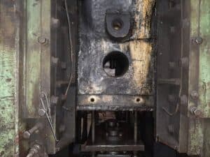 Presse de forgeage à chaud TMP Voronezh K8540 - 1000 tonne (Photo 24)