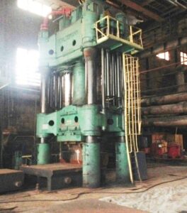 Presse de forgeage en matrice ouverte Schloemann 1200 MT - 1200 tonne (Photo 11)