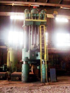 Presse de forgeage en matrice ouverte Schloemann 1200 MT - 1200 tonne (Photo 6)