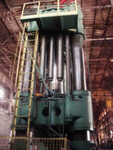Presse de forgeage en matrice ouverte Schloemann 1200 MT - 1200 tonne (Photo 8)