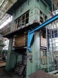 Presse hydraulique Dnepropress PA2646 - 4000 tonne (Photo 4)