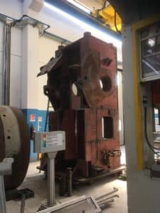 Presse de forgeage à chaud Farina FHG 1000 - 1000 tonne (Photo 10)