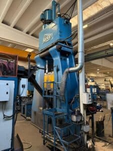 Marteau de forgeage hydraulique Lasco KH 250 - 2500 kgm (Photo 7)