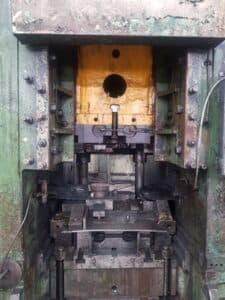 Ligne de forgeage à chaud TMP Voronezh K04.038.842 - 1600 tonne (Photo 3)