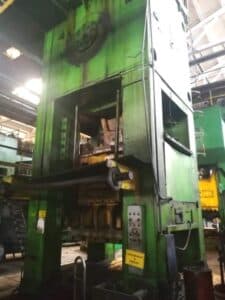 Presse d'ébavurage TMP Voronezh K2542 - 1600 tonne ID: 75641