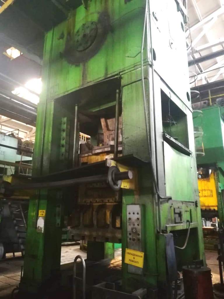 Presse d'ébavurage TMP Voronezh K2542 - 1600 tonne