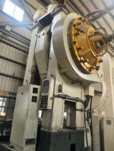 Presse de forgeage à chaud TMP Voronezh KG8040 - 1000 tonne ID: 76137