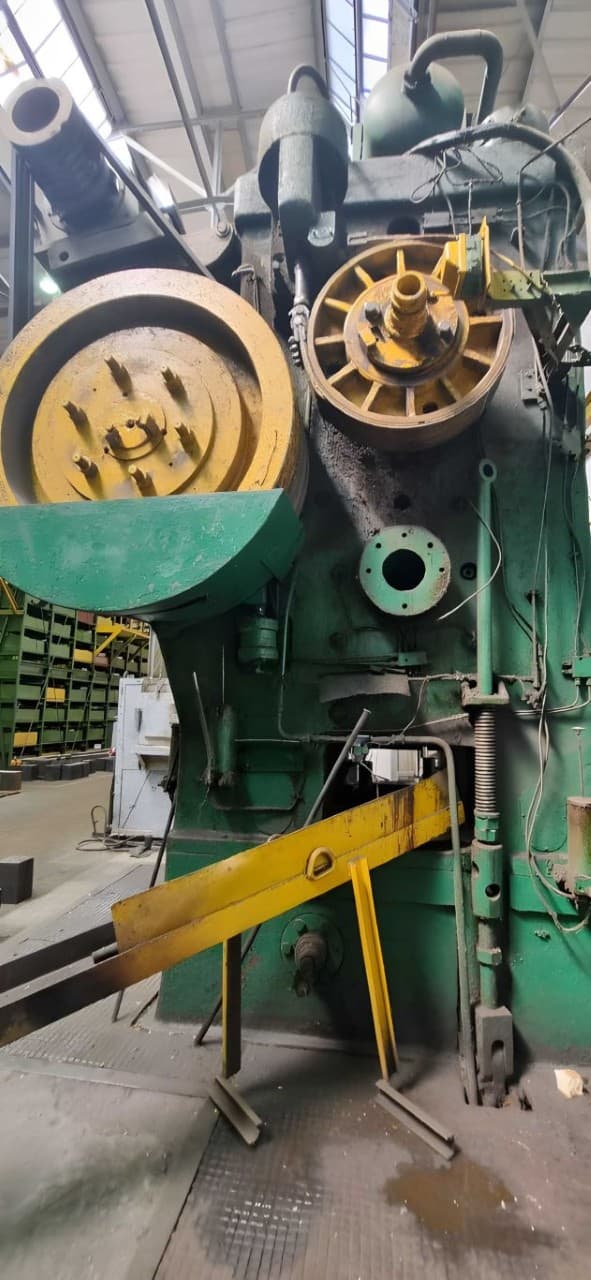 Presse de forgeage à chaud TMP Voronezh K864 - 1600 tonne