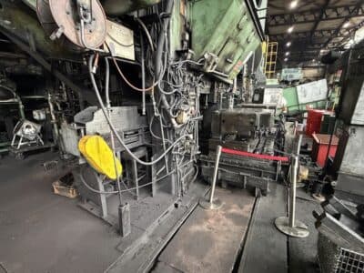 Presse de forgeage à chaud Sumitomo FP1600 - 1600 tonne (Photo 9)