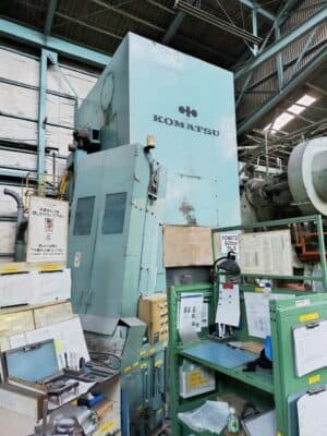 Presse de forgeage à froid Komatsu L1C 800 - 800 tonne (Photo 3)
