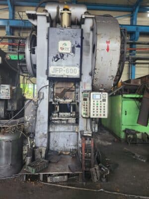 Presse de forgeage à chaud Jaewoo JFP 600 - 600 tonne (Photo 1)